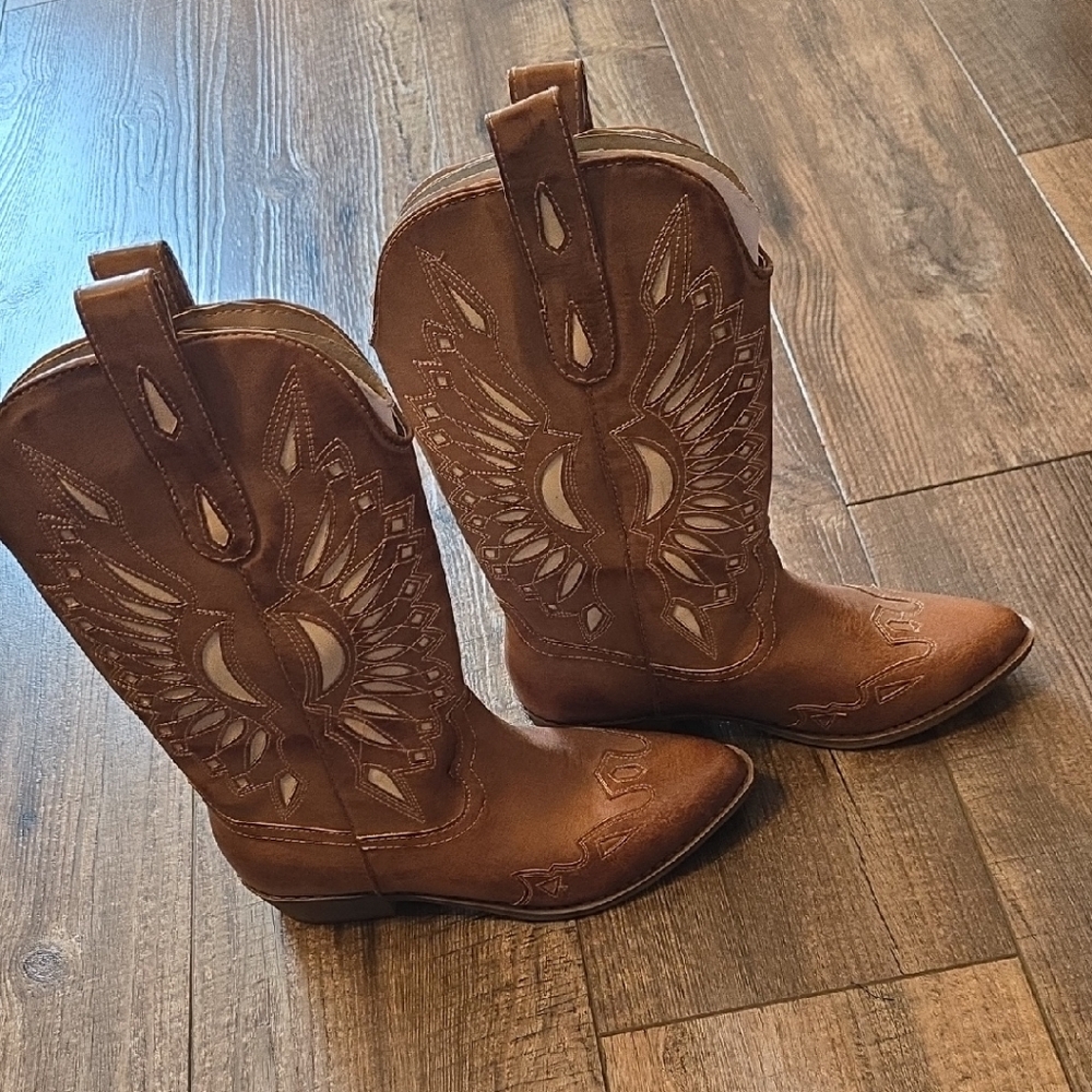 Coconuts by Matisse Tan Suede Sole